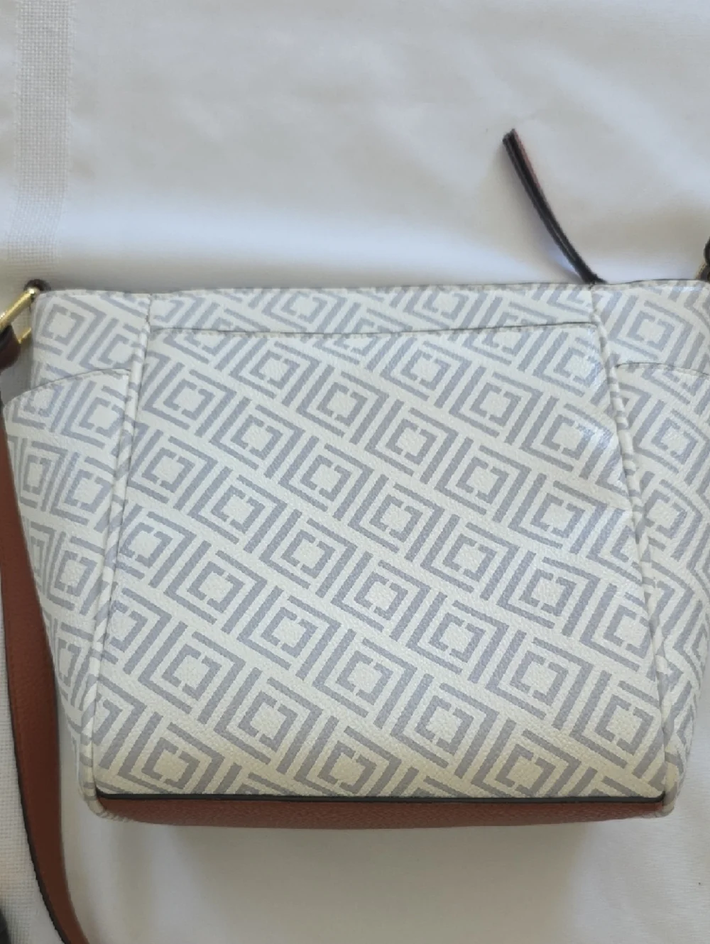 Liz Claiborne White Geometric Crossbody with Brown Trim and Gold Hardware - Picture 6 of 8